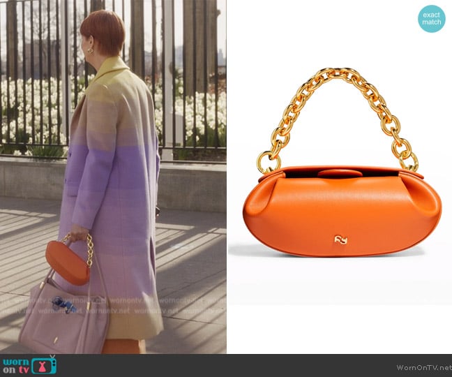 Yuzefi Dinner Roll Napa Leather Shoulder Bag worn by Miranda Hobbs (Cynthia Nixon) on And Just Like That