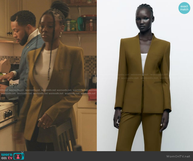 Zara Lapelless Fitted Blazer in Olive Green worn by Kiesha Williams (Birgundi Baker) on The Chi