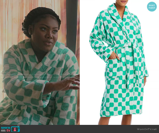 Lynae’s white and green check bathrobe on The Chi