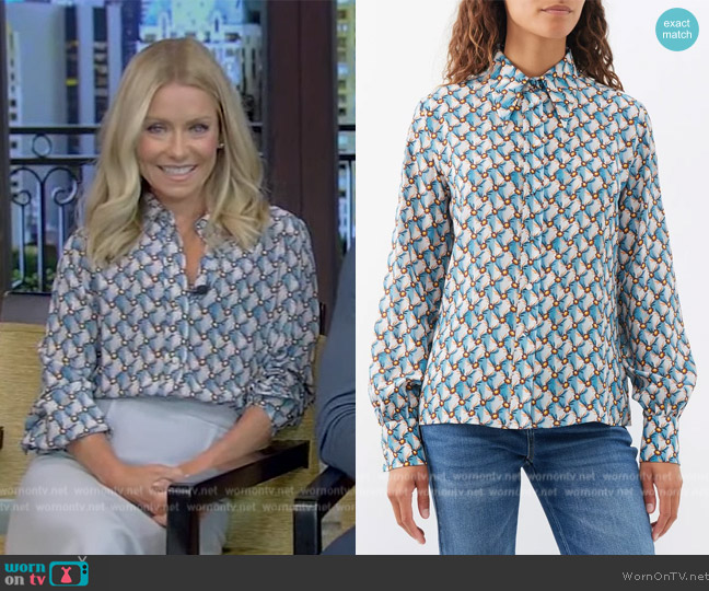 WornOnTV: Kelly’s blue geometric print blouse on Live with Kelly and ...