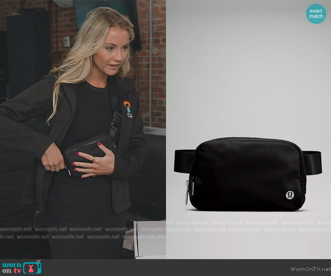 Lululemon Everywhere Belt Bag 1L worn by Taylor Ann Green on Southern Charm