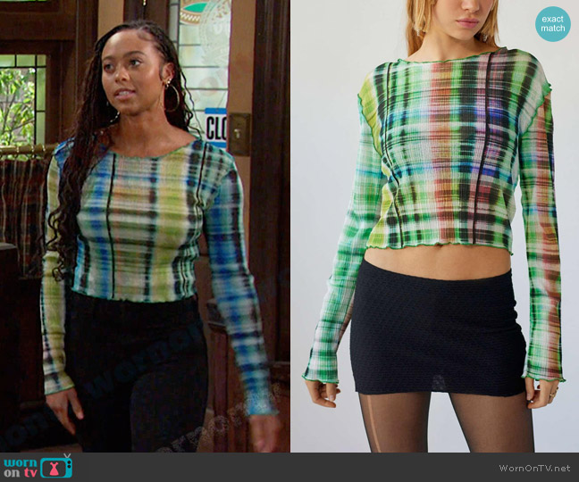 Urban Outfitters Margot Textured Long Sleeve Top in Green worn by Talia Hunter (Aketra Sevellian) on Days of our Lives