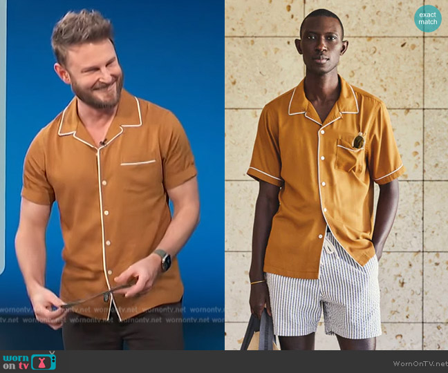 Todd Snyder Rayon Lounge Shirt worn by Bobby Berk on Access Hollywood