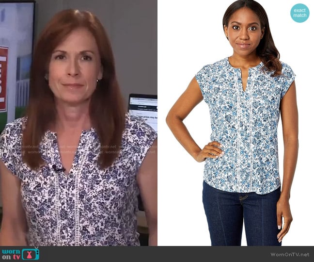 Tommy Hilfiger Floral Ladder Trim Tee worn by Diana Olick on NBC News Daily