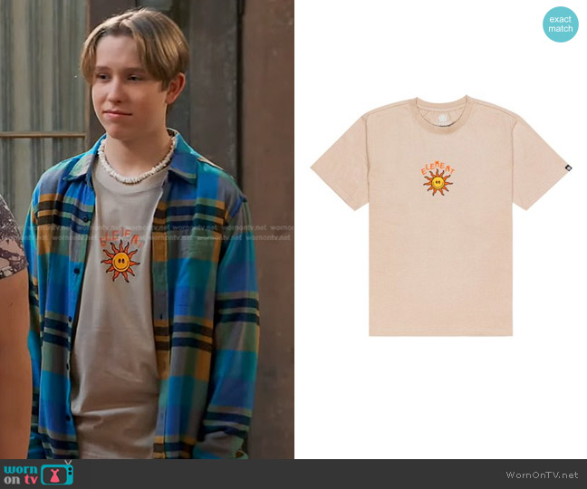 Element Socorro T-Shirt worn by Jake (Luke Busey) on Bunkd