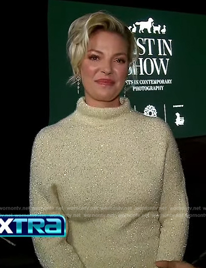 Katherine Heigl’s white metalic turtleneck sweater by Extra