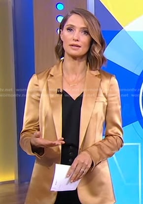 Kayna Whitworth’s satin blazer on Good Morning America