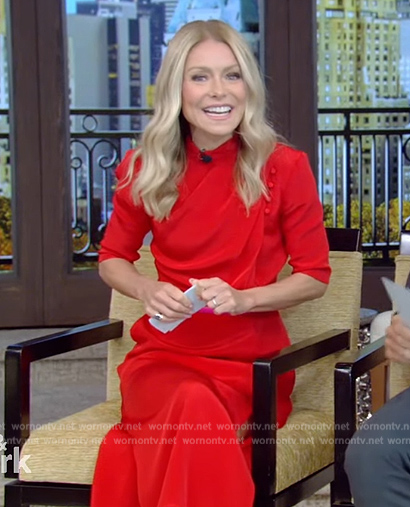 WornOnTV: Kelly's colorblock tweed jacket on Live with Kelly and