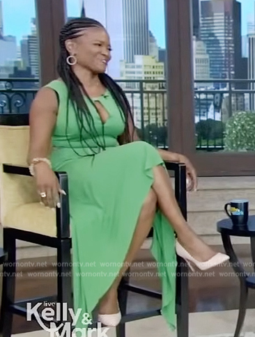 LaChanze's green sleeveless dress on Live with Kelly and Mark