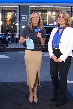 Lara's beige knit slit skirt on Good Morning America