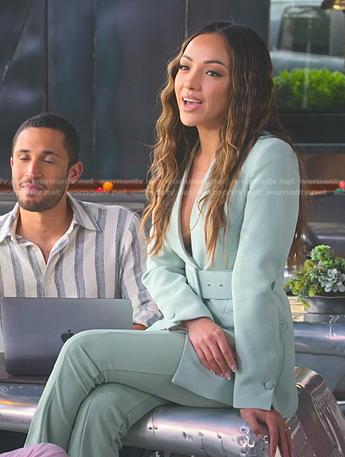 Lauren's mint green belted blazer and pants on Selling the OC