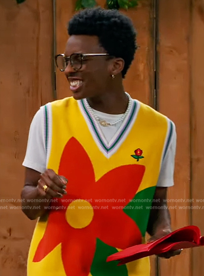 Noah's yellow floral vest and pants on Bunkd
