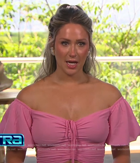 Rachel Recchia’s pink ruched front top on Extra