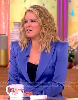Sara's blue satin suit on The View