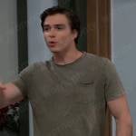 Spencer’s khaki t-shirt on General Hospital