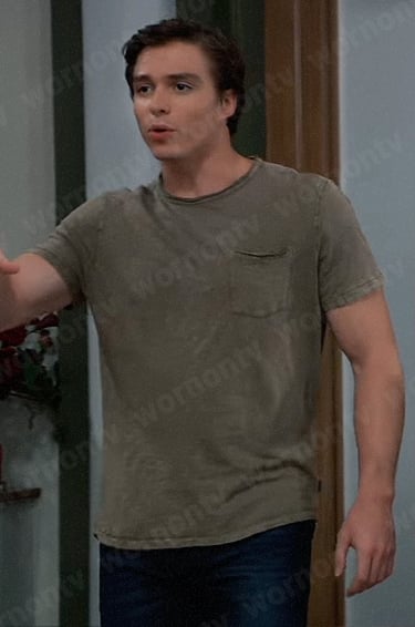 Spencer’s khaki t-shirt on General Hospital