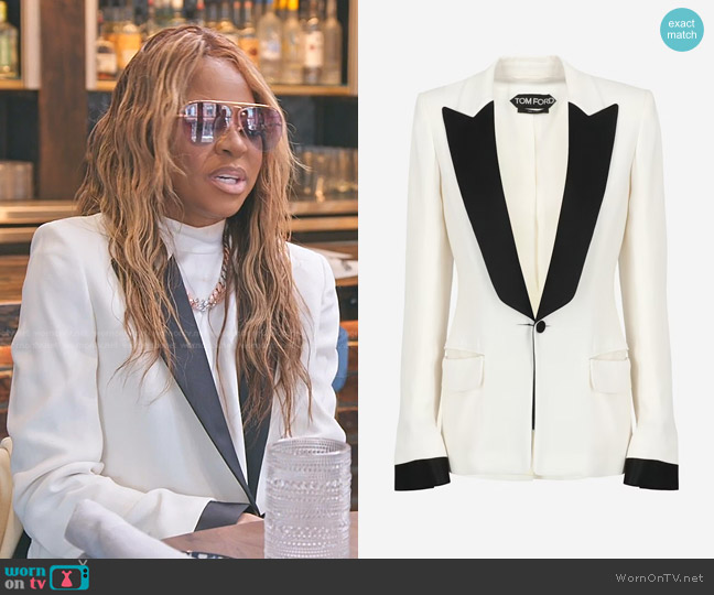 WornOnTV: Mary's white contrast lapel blazer on The Real