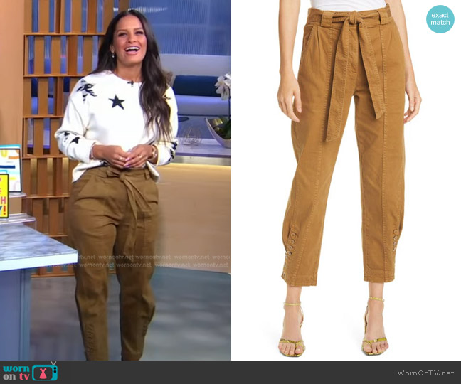 WornOnTV: Rocsi Diaz’s white star print sweater and brown pants on Good ...