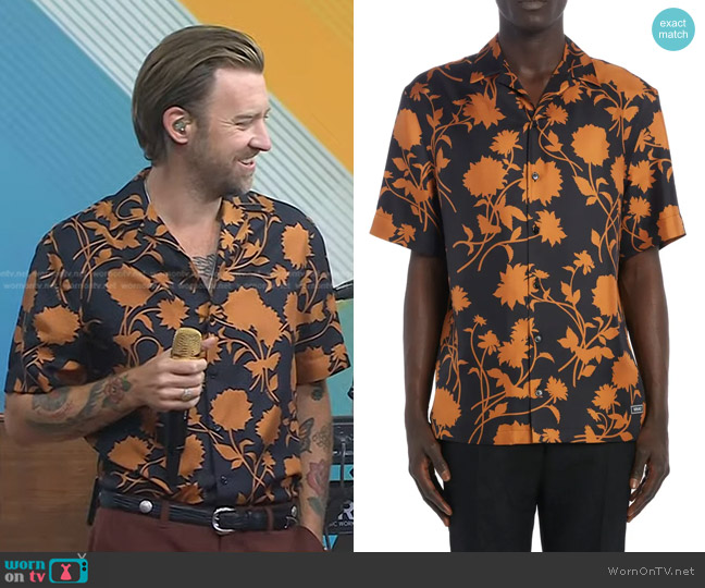 Versace Short Sleeve Silk Twill Button-Up Shirt worn by Charles Kelley on Today