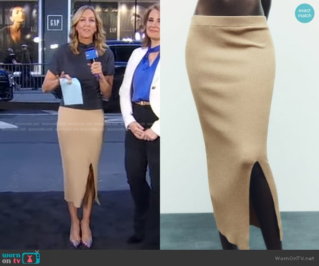 Zara Metallic Thread Knit Midi Skirt in Golden worn by Lara Spencer on Good Morning America