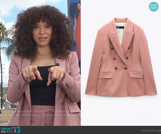 Zara Double Breasted Blazer worn by Megan Ryte on Extra