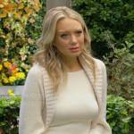 Abby’s cream shrug sweater on The Young and the Restless