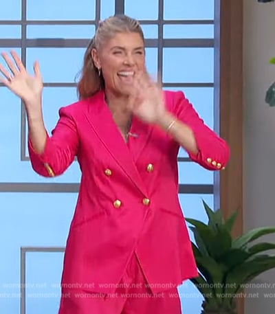 Amanda’s pink double breasted blazer on The Talk