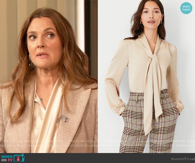 Ann Taylor Tie Neck Popover worn by Drew Barrymore on The Drew Barrymore Show