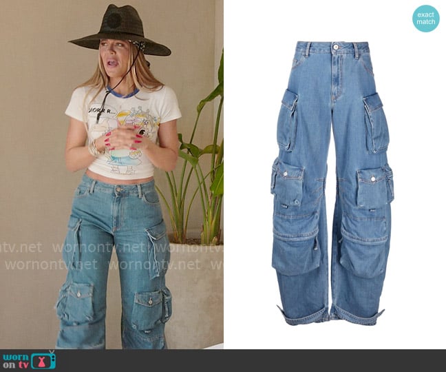 Attico Fern Cargo Jeans worn by Khloe Kardashian (Khloe Kardashian) on The Kardashians