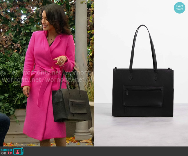 Beis Work Tote in Black worn by Audra Charles (Zuleyka Silver) on The Young and the Restless