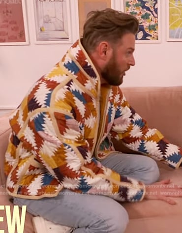 Bobby Berk's printed padded jacket on The Drew Barrymore Show