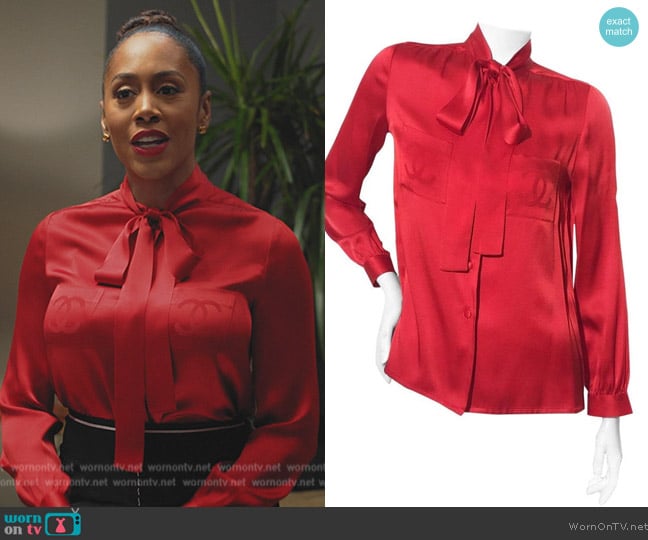 Chanel CC Pocket Blouse worn by Lola Carmichael (Simone Missick) on All Rise