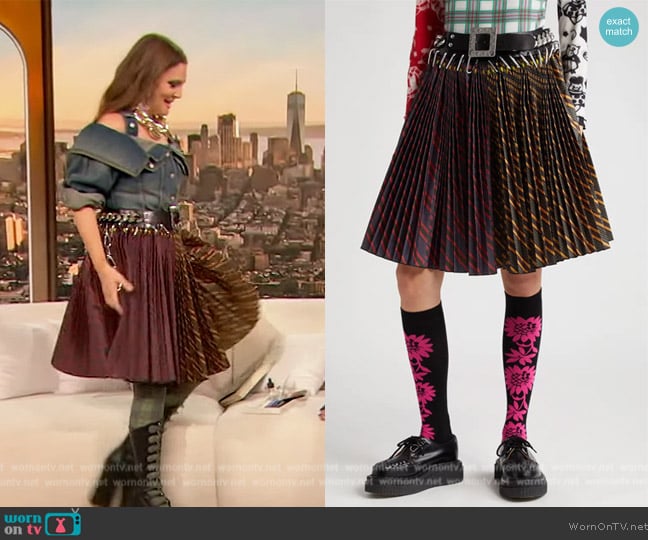 Fugen Carabiner Stripe Pleated Skirt by Chopova Lowena worn by Drew Barrymore on The Drew Barrymore Show