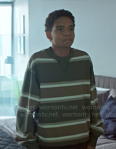 Devon's green striped sweatshirt on Chucky