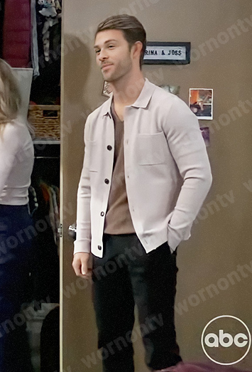 Dex’s greige shirt jacket on General Hospital