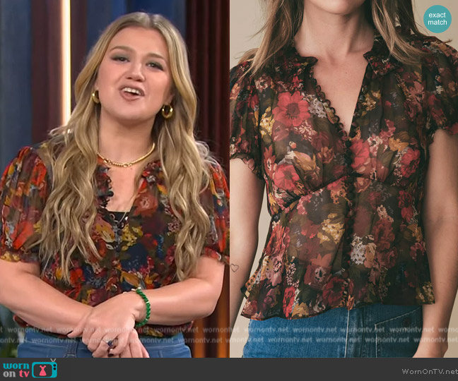 Doen Alona Top worn by Kelly Clarkson on The Kelly Clarkson Show