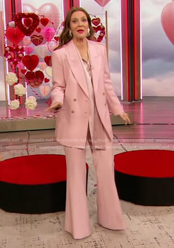 Drew’s pink blazer and pants on The Drew Barrymore Show