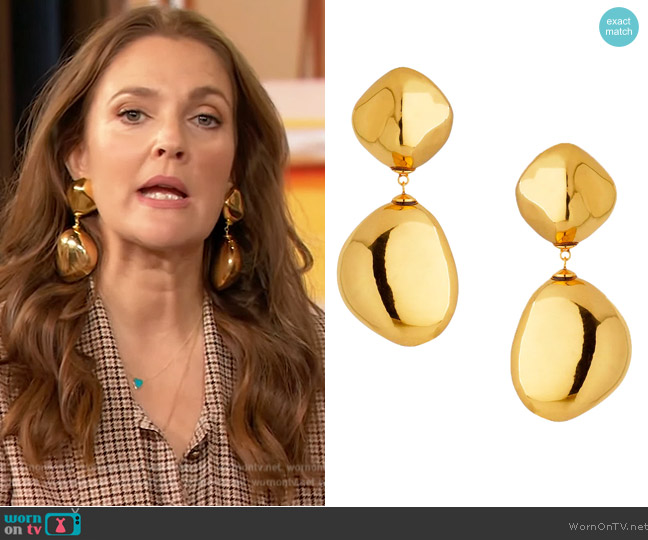 Jennifer Miller Pebble Drop Clip on Earrings worn by Drew Barrymore on The Drew Barrymore Show