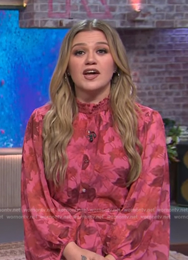 Kelly's pink floral print dress on The Kelly Clarkson Show