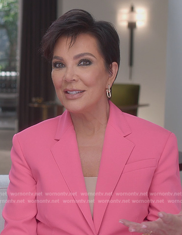 Kris Jenner Calabasas December 17, 2021 – Star Style