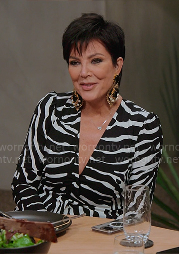 WornOnTV: Kris's pink leather skin mini bag on The Kardashians, Kris  Jenner