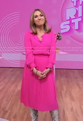 Lori’s pink pleated dress on Good Morning America