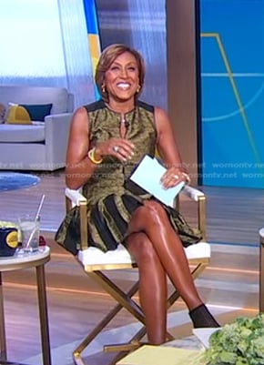 Robin's metallic pleated dress on Good Morning America