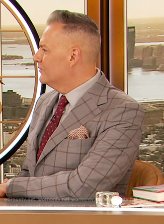 Ross's gray check blazer on The Drew Barrymore Show