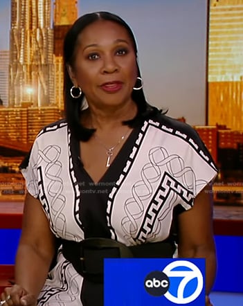 Sandra Bookman’s white and black printed dress on Good Morning America