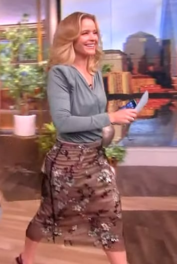 Sara’s floral skirt and bodysuit on The View