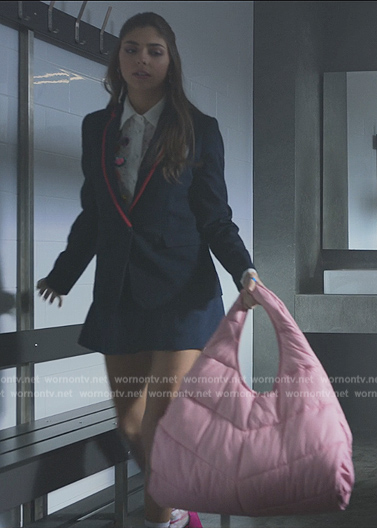 Sara's pink padded bag on Elite