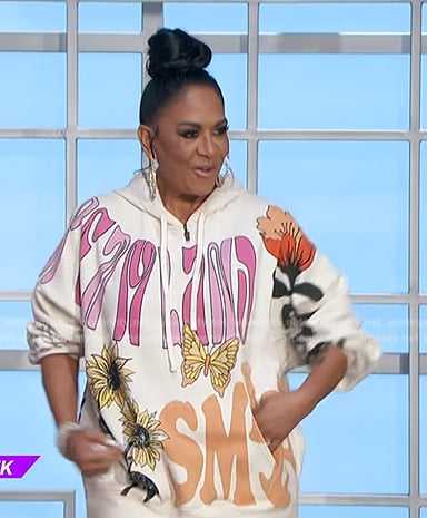 Sheila E’s white printed hoodie on The Talk