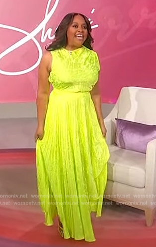 Sherri's lime green top and asymmetric skirt on Sherri