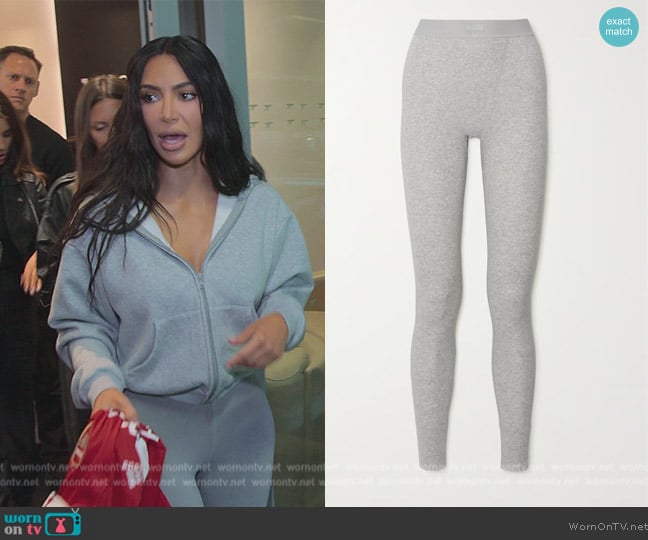 WornOnTV: Kim's gray tee and leggings on The Kardashians